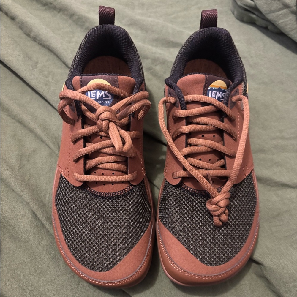 Lems wide toe box unisex shoes.